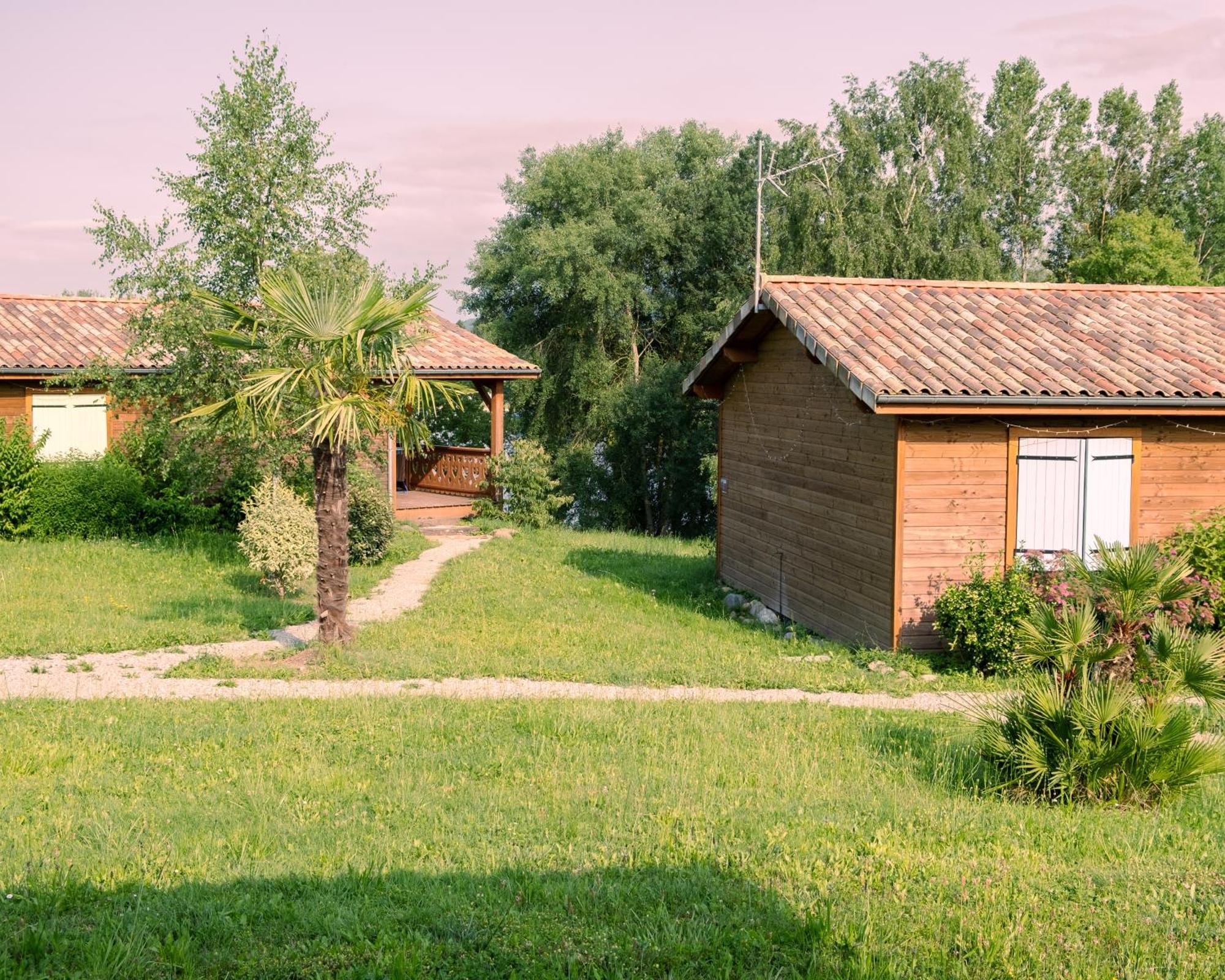 Les Chalets Montrejeau Exterior photo